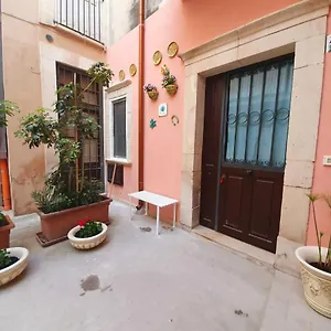 One Ortigia Syracuse